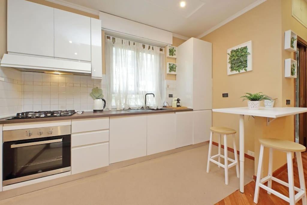 Lucky Domus Tuscolano Apartamento Roma