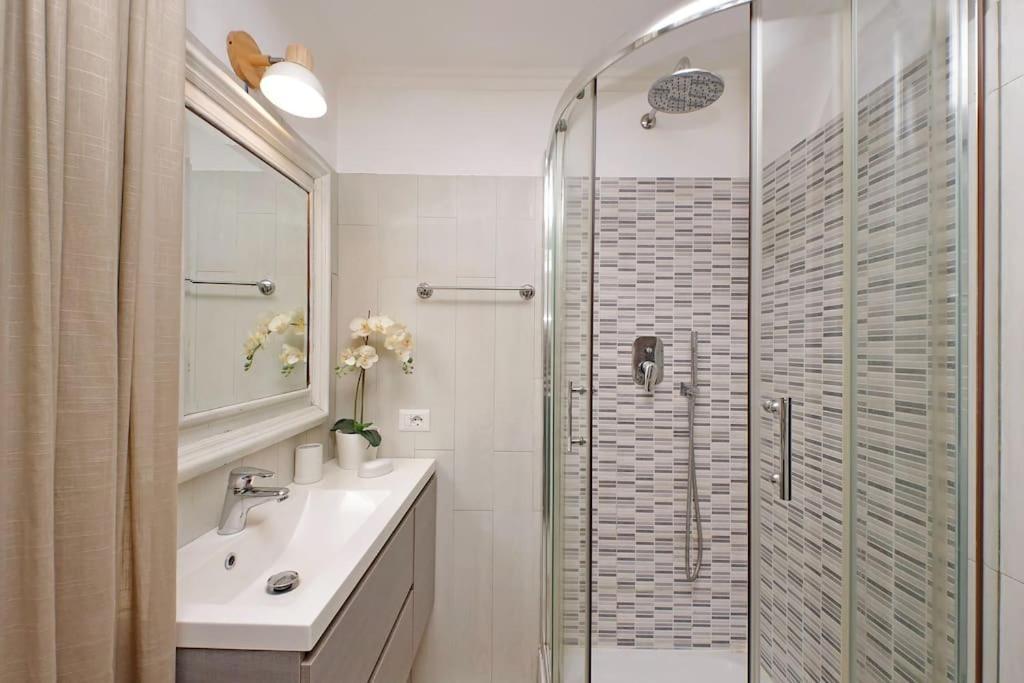 Lucky Domus Tuscolano Apartamento Roma