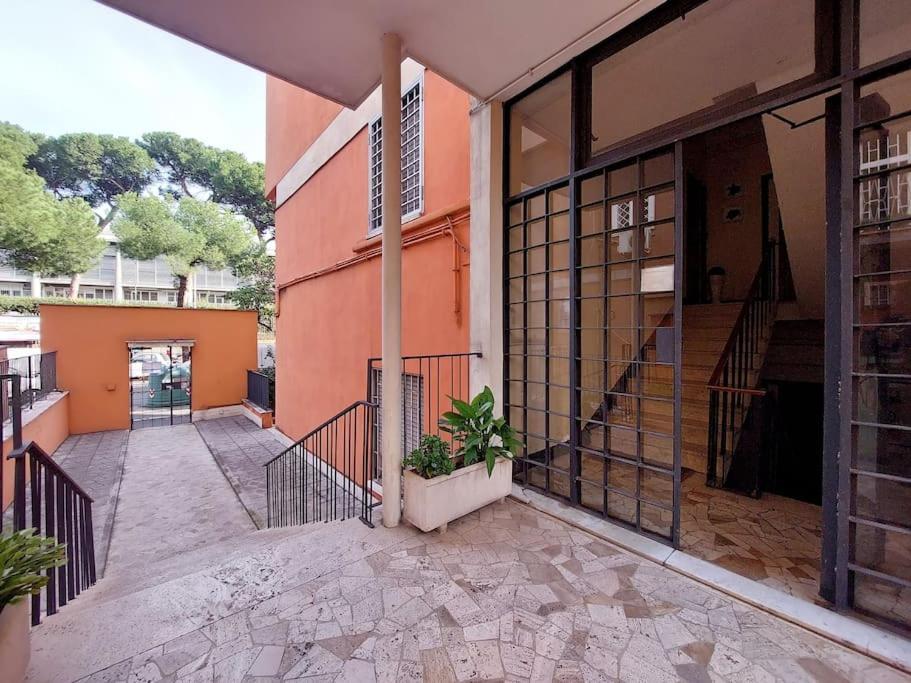 Lucky Domus Tuscolano * Roma