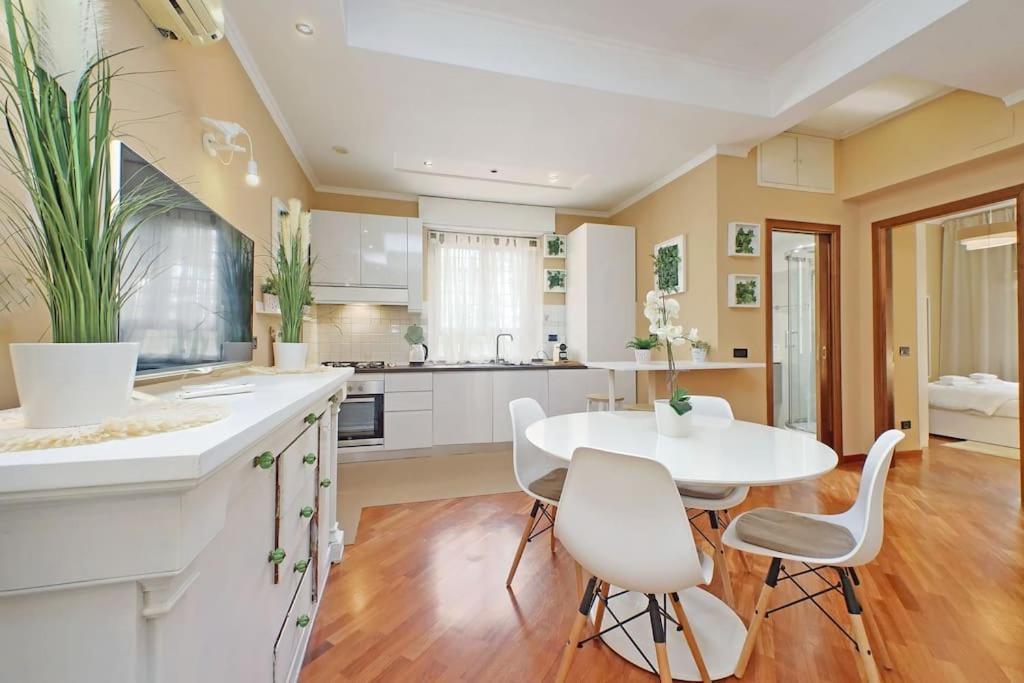 Lucky Domus Tuscolano Apartamento Roma
